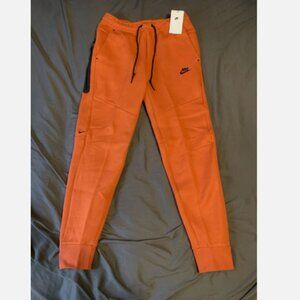New Official Nike Tech Fleece Taped Jogger Pants Men’s Size XL